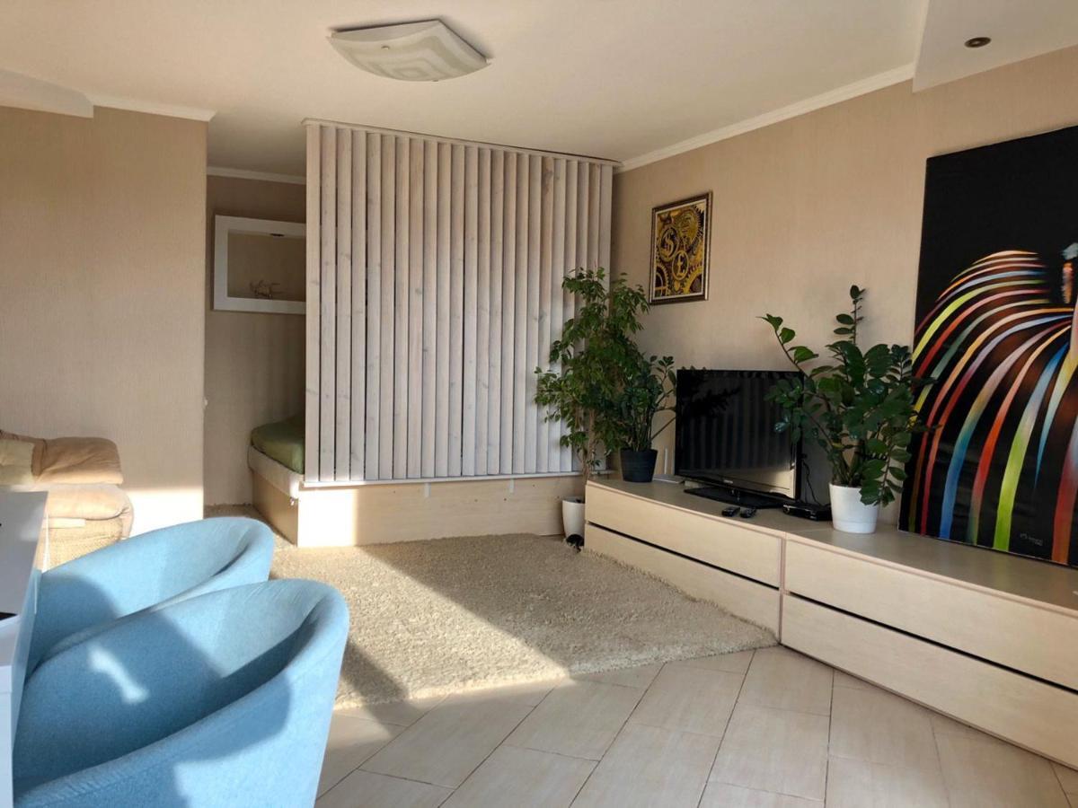 Cozy And Comfortable Apartment แชร์กาซี ภายนอก รูปภาพ